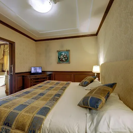 Splendid Hotel 4*
