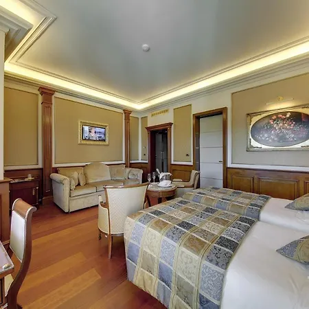 Splendid Hotel
