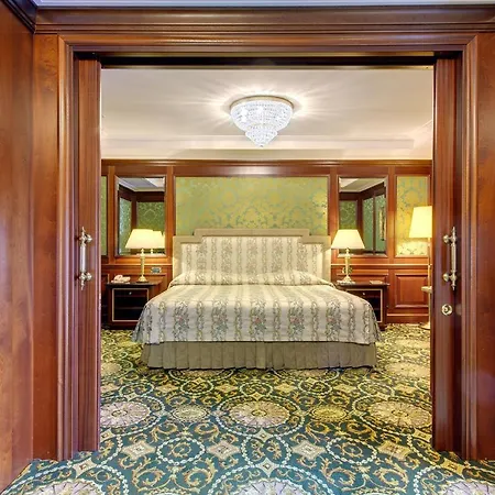 Splendid Hotel 4*