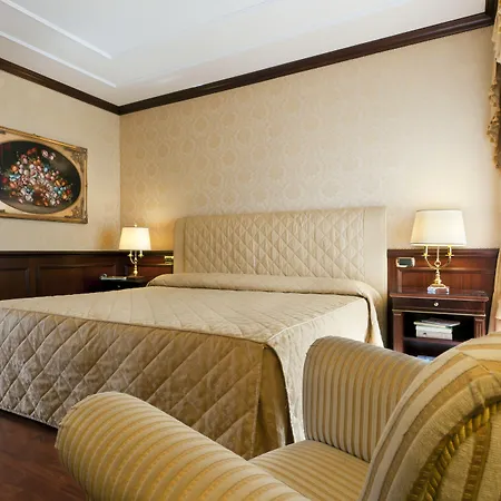 Отель Splendid 4*