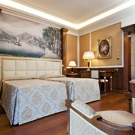 Splendid Отель Бавено