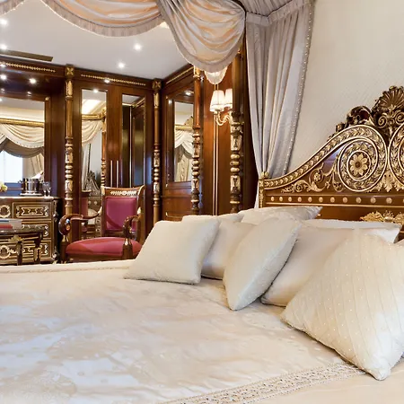 Отель Splendid 4*